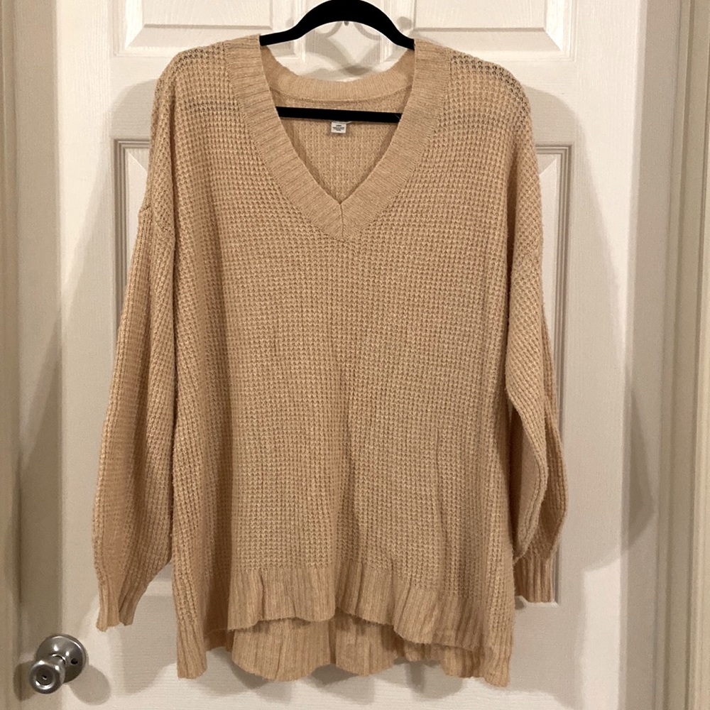 American Eagle V-neck waffle knit sweater